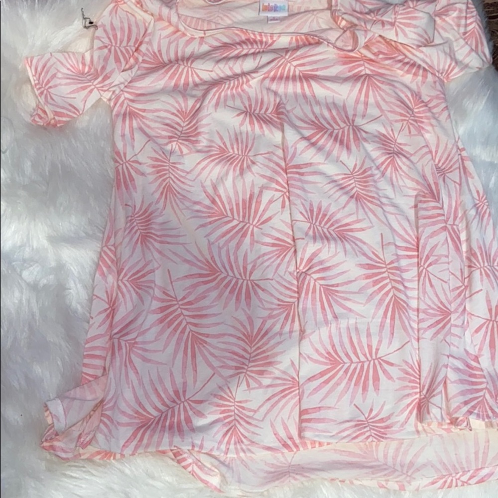 Pink tshirt